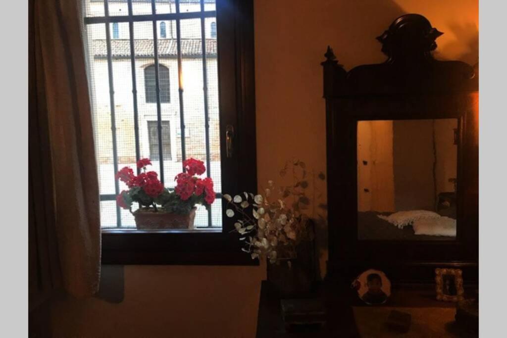 Appartamento Tipico Con Corte Privata Venetië Buitenkant foto