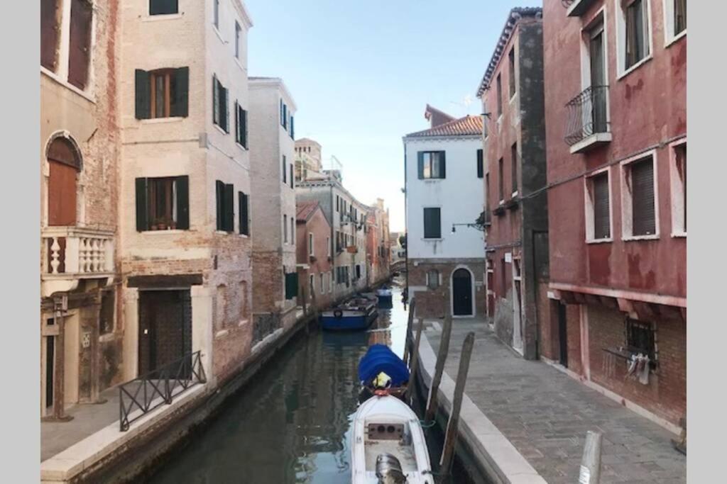Appartamento Tipico Con Corte Privata Venetië Buitenkant foto